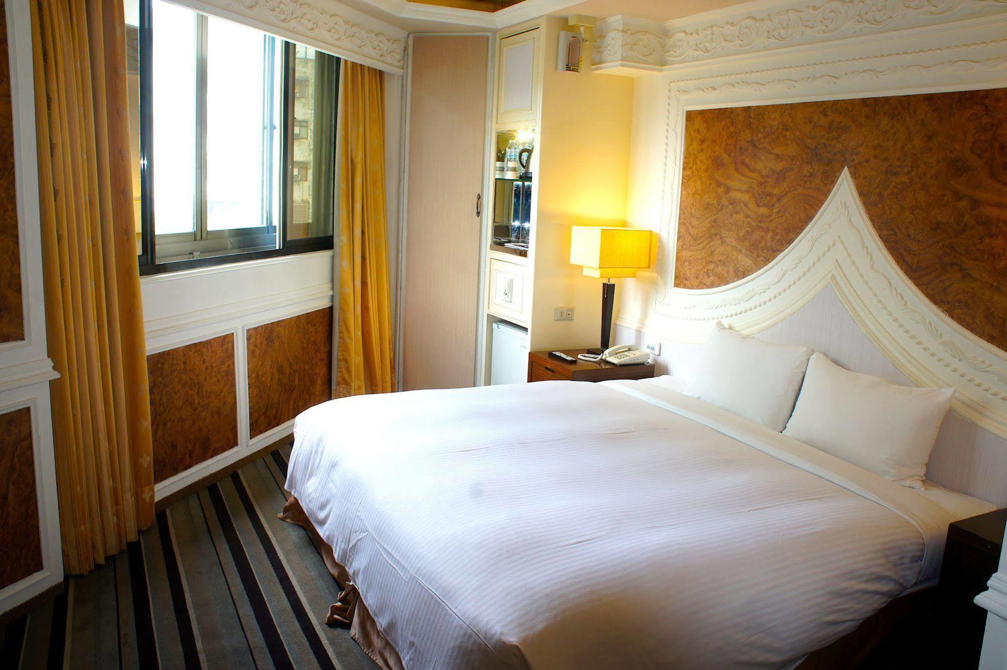 Finders Hotel Hualien Station Экстерьер фото